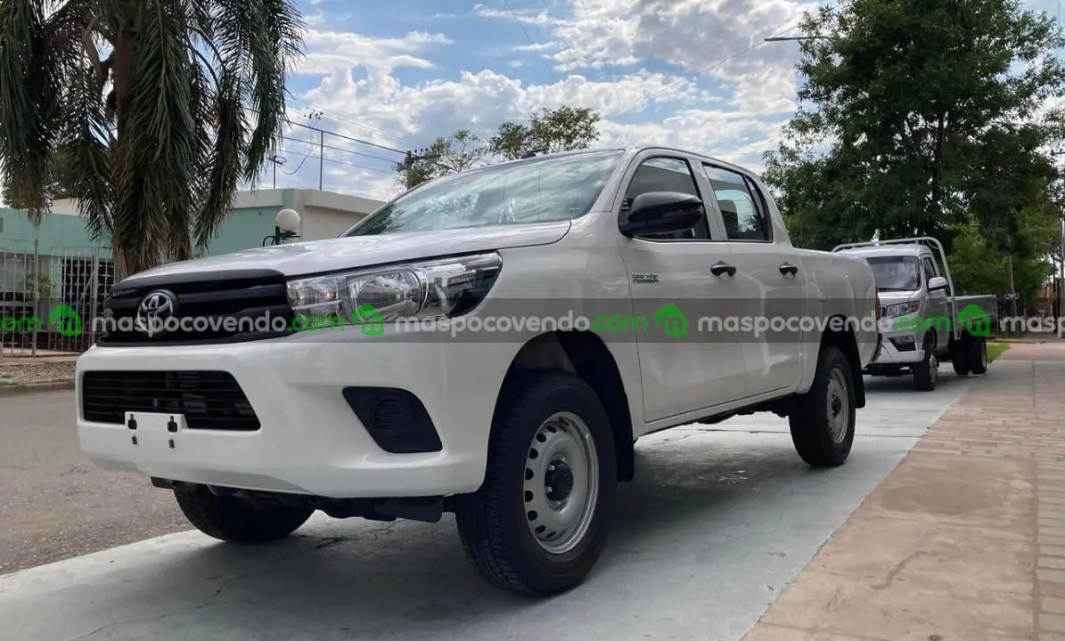 Toyota Hilux D/Cabina 2.4 Tdi Dx 4X2 0Km My2026. Orio Hnos  0 - foto 2