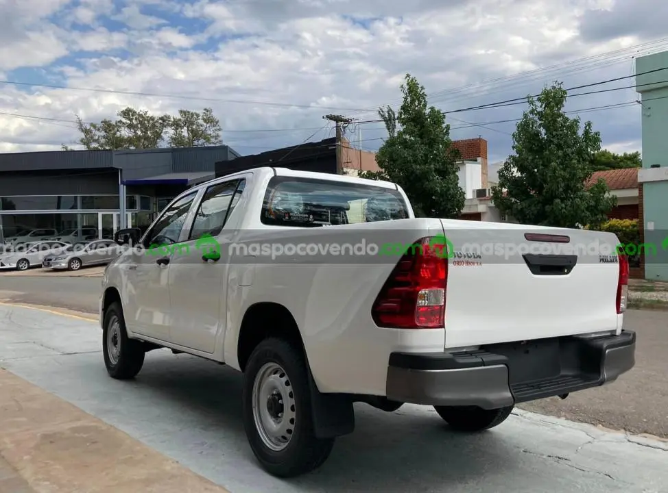 Toyota Hilux D/Cabina 2.4 Tdi Dx 4X2 0Km My2026. Orio Hnos  0 - foto 3