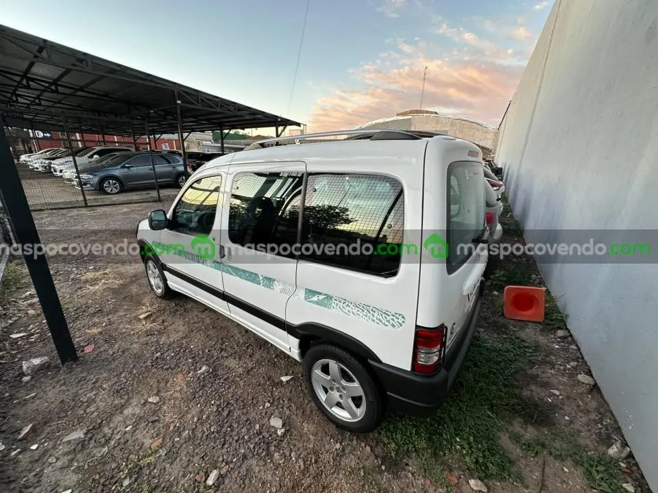 Peugeot 2018 Partner Pata. 1.6Hdi Vtc Pl L10/17  2018 - foto 4