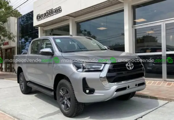 Toyota Hilux D/C 2.8 Tdi 204Cv Automatica Srv 4X2 0Km My2025, Gris Plata  0 - foto 1