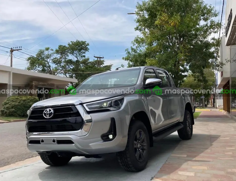 Toyota Hilux D/C 2.8 Tdi 204Cv Automatica Srv 4X2 0Km My2025, Gris Plata  0 - foto 3