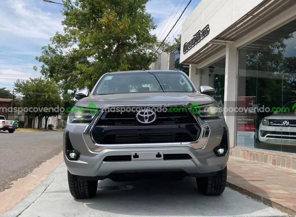 Toyota Hilux D/C 2.8 Tdi 204Cv Automatica Srv 4X2 0Km My2025, Gris Plata  0 - foto 4