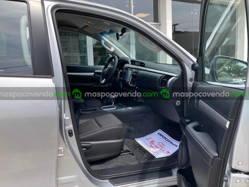 Toyota Hilux D/C 2.8 Tdi 204Cv Automatica Srv 4X2 0Km My2025, Gris Plata  0 - foto 5
