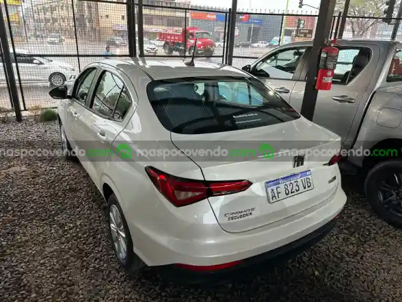 Fiat 2023 Cronos 1.3 Drive Gse  2023 - foto 4
