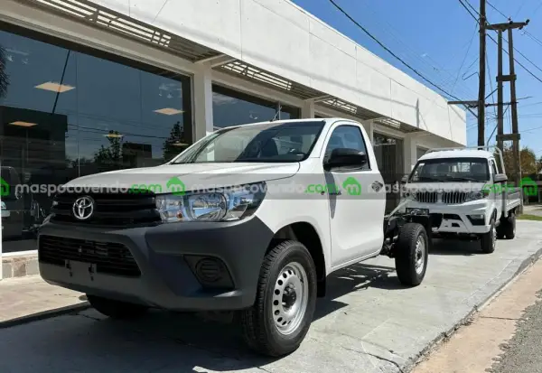 Toyota Hilux Cabina Simple 2.4 Tdi Chasis 4X4 0Km  My2025 Disponible  0 - foto 1