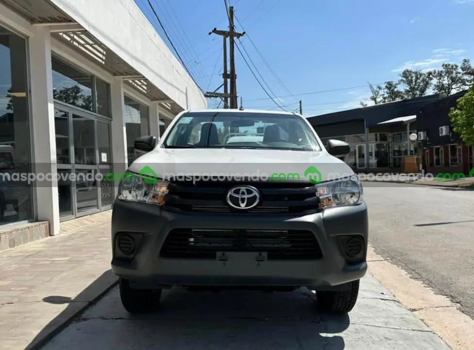 Toyota Hilux Cabina Simple 2.4 Tdi Chasis 4X4 0Km  My2025 Disponible  0 - foto 4