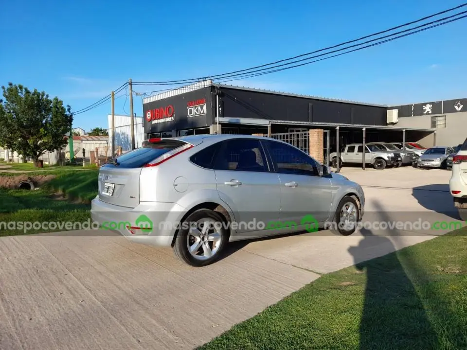 Ford Focus Trend Plus 1.8L 5P  0 - foto 2