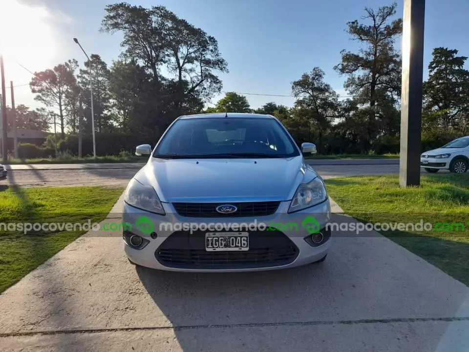 Ford Focus Trend Plus 1.8L 5P  0 - foto 3