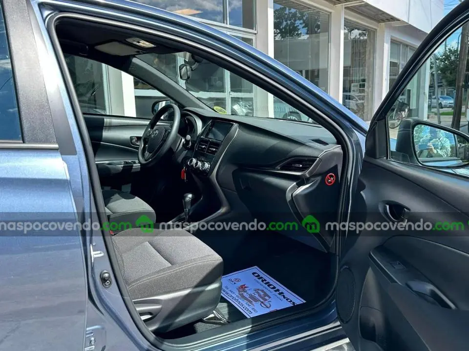 Toyota Yaris 5 Puertas 1.5 Cvt Xs 0Km My2025  0 - foto 4