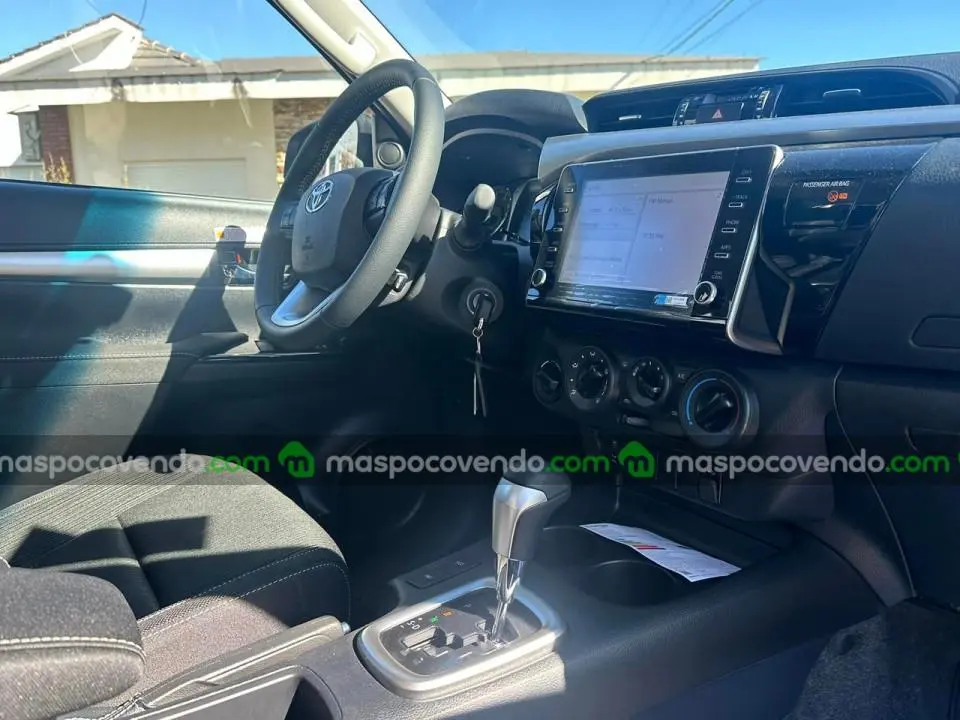 Toyota Hilux C/Doble 2.8 Tdi Automatica Sr 4X4 0Km My2025  0 - foto 4