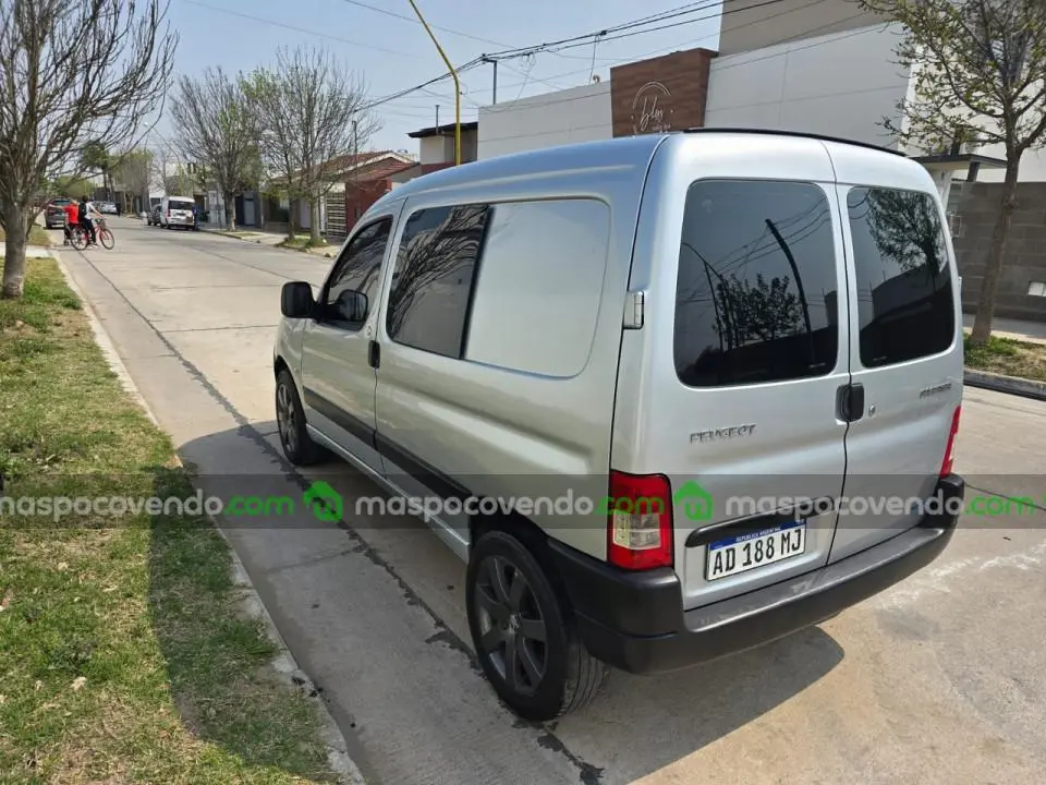 Peugeot Partner Hdi 2018  2018 - foto 2