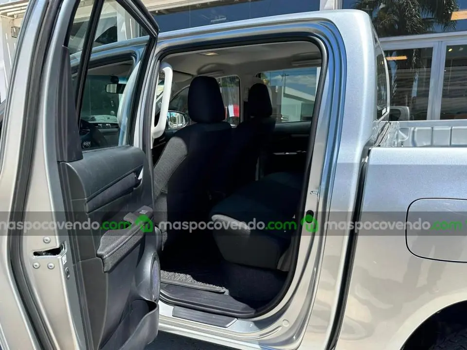Toyota Hilux D/Cabina 2.4 Tdi Dx 4X4 0Km My2026 Disponible. Orio Hnos  0 - foto 3