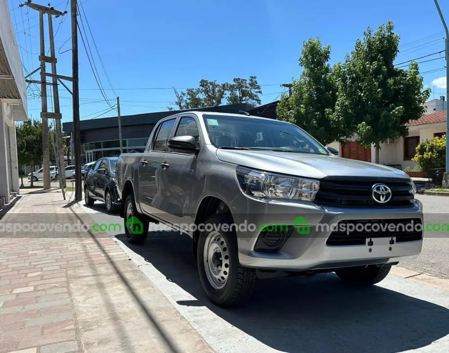 Toyota Hilux D/Cabina 2.4 Tdi Dx 4X4 0Km My2026 Disponible. Orio Hnos  0 - foto 4