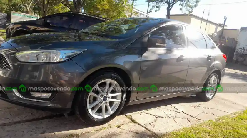 Ford focus...tomo permuta mayor!! - foto 1