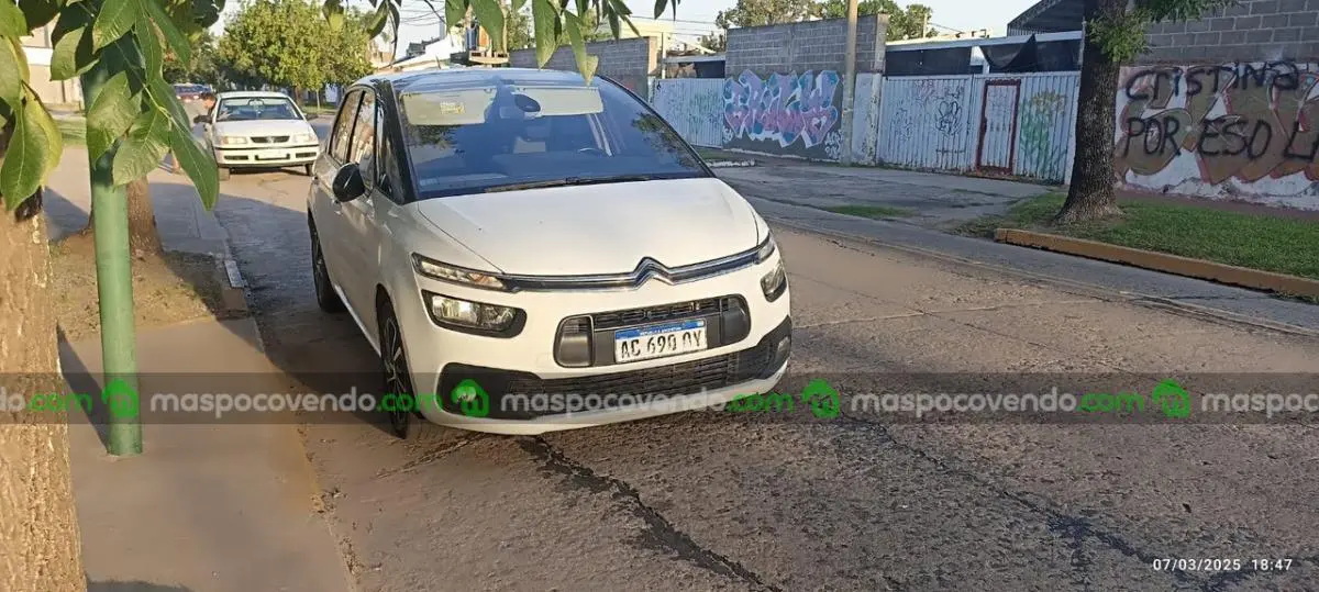 Citroën C4 Picasso Bicolor 2018. Precio Conversable. Canje.  2018 - foto 5