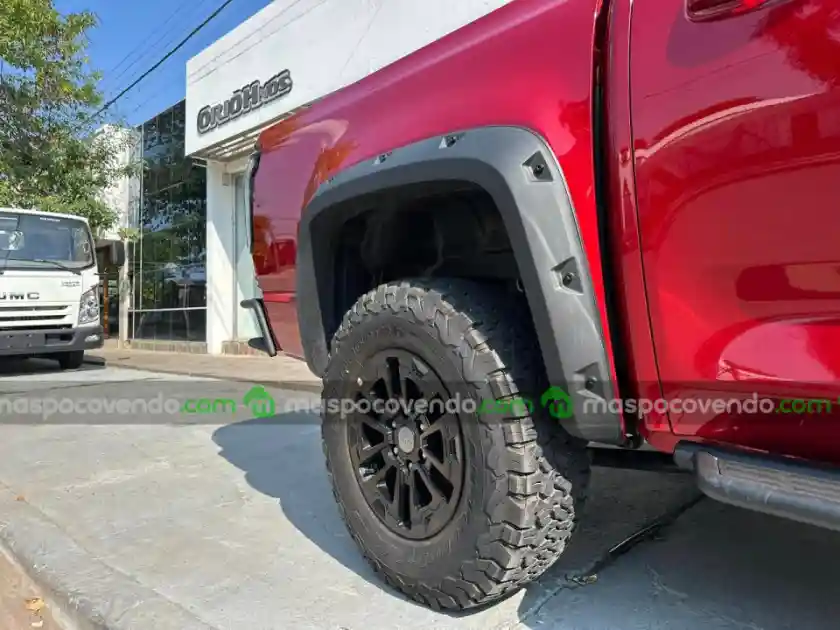 Isuzu , Kama Camiones - foto 5