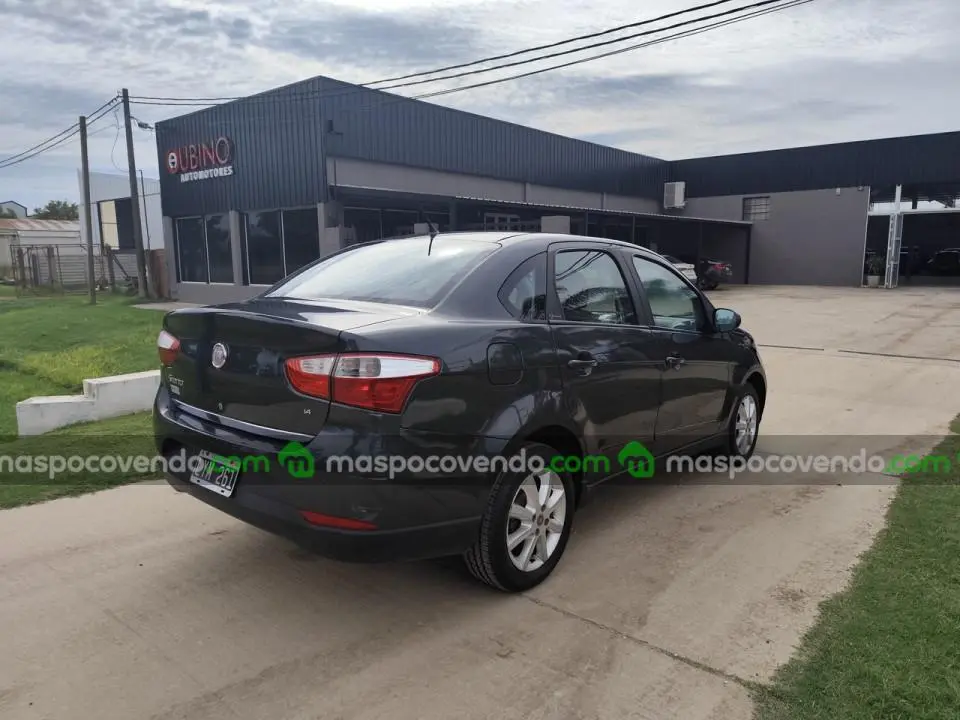 Fiat Grand Siena Attractive 1.4 8V  0 - foto 2