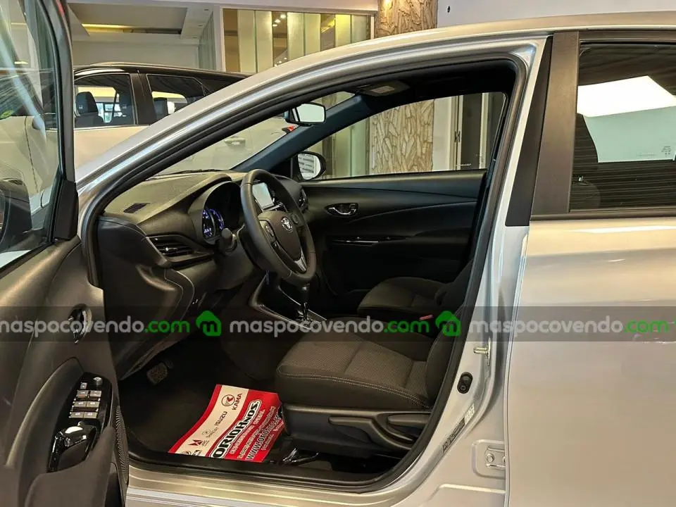 Toyota Yaris 5 Puertas 1.5 A/T Xls+ 0Km My2026 Gris Plata. Orio Hnos  0 - foto 4
