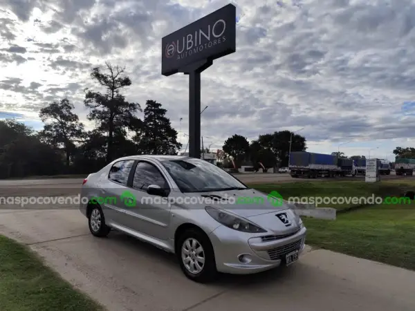 Peugeot 207 Compact Xs 1.4 4P  0 - foto 1