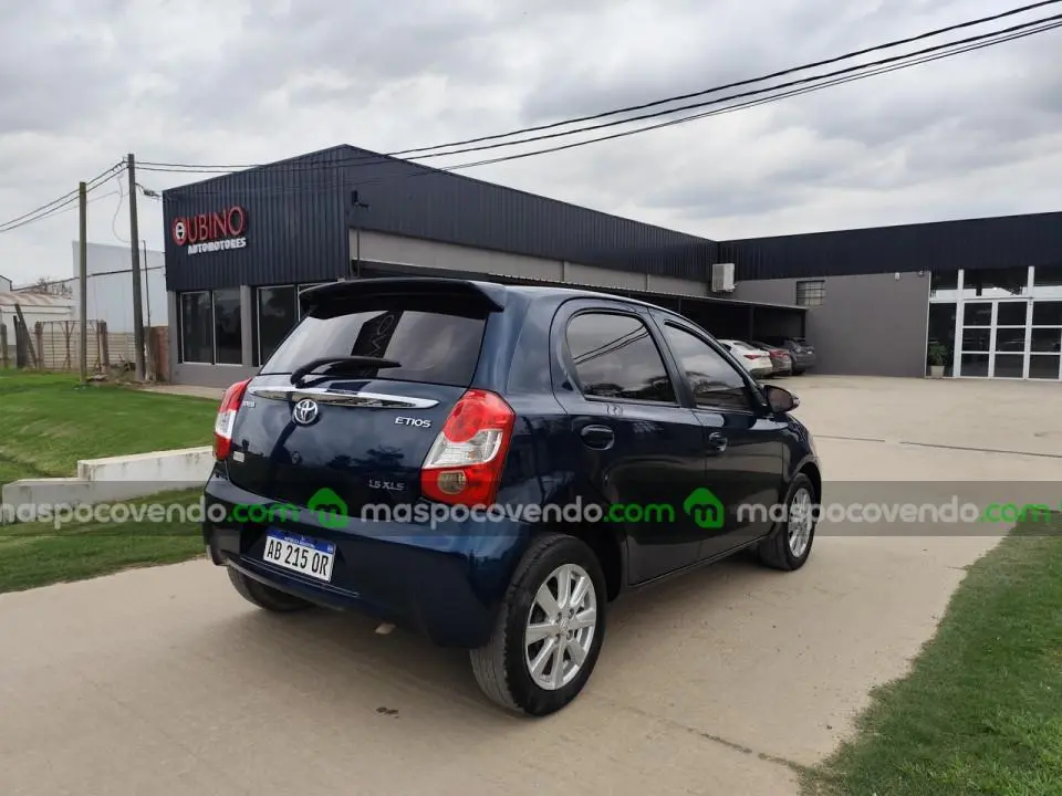 Toyota Etios Xls 1.5 Mt6 5P  0 - foto 2
