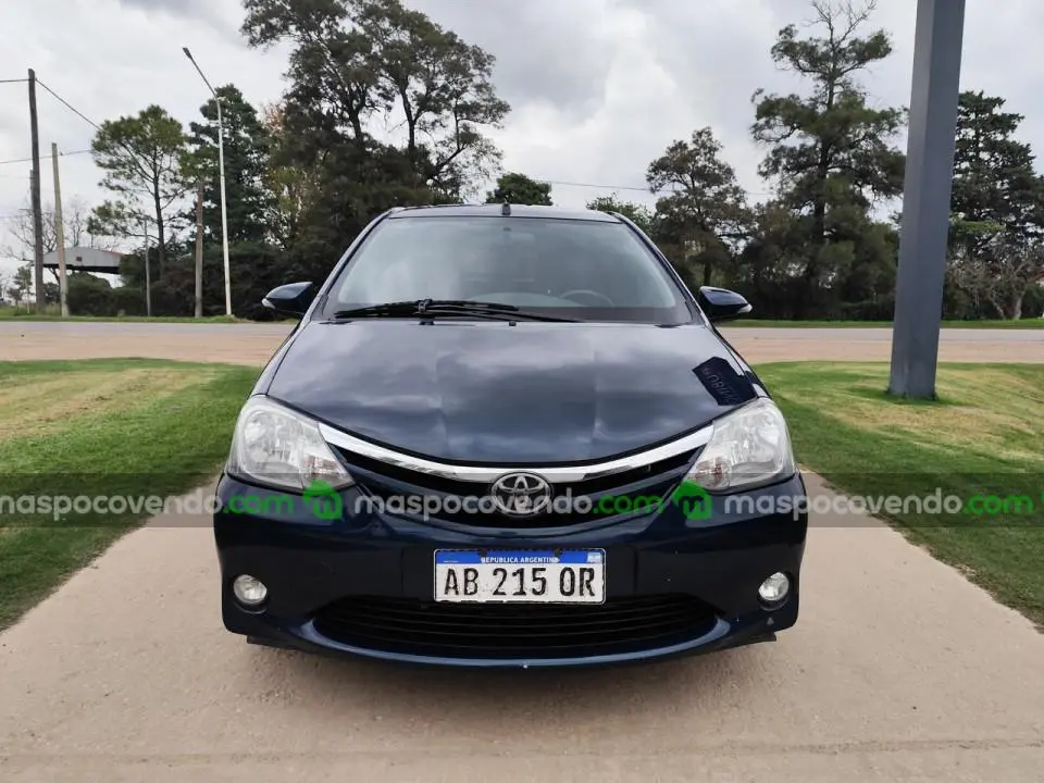 Toyota Etios Xls 1.5 Mt6 5P  0 - foto 3