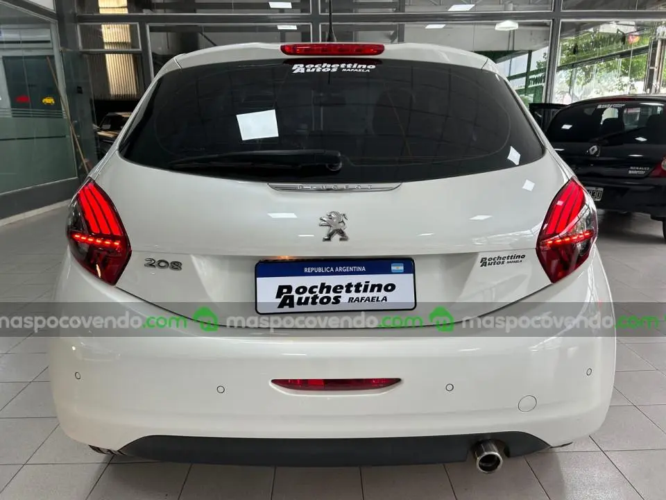 Peugeot 208 Allure Nav-2017  2017 - foto 3