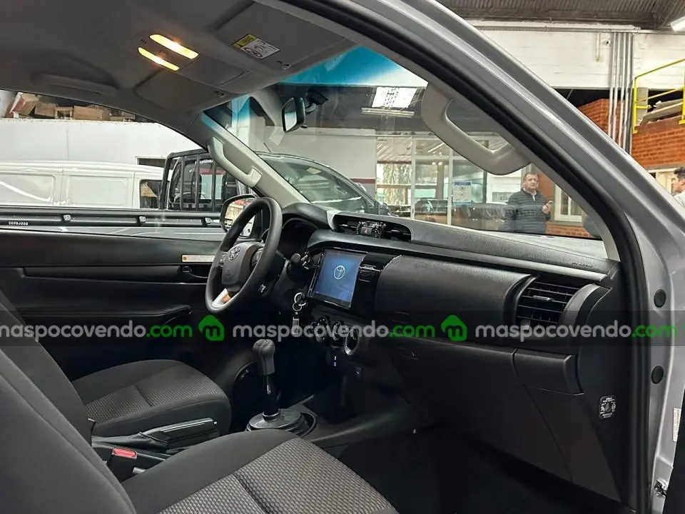 Toyota Hilux C/Simple 2.4 Tdi 4X4 0Km My2026 Orio Hnos  0 - foto 3
