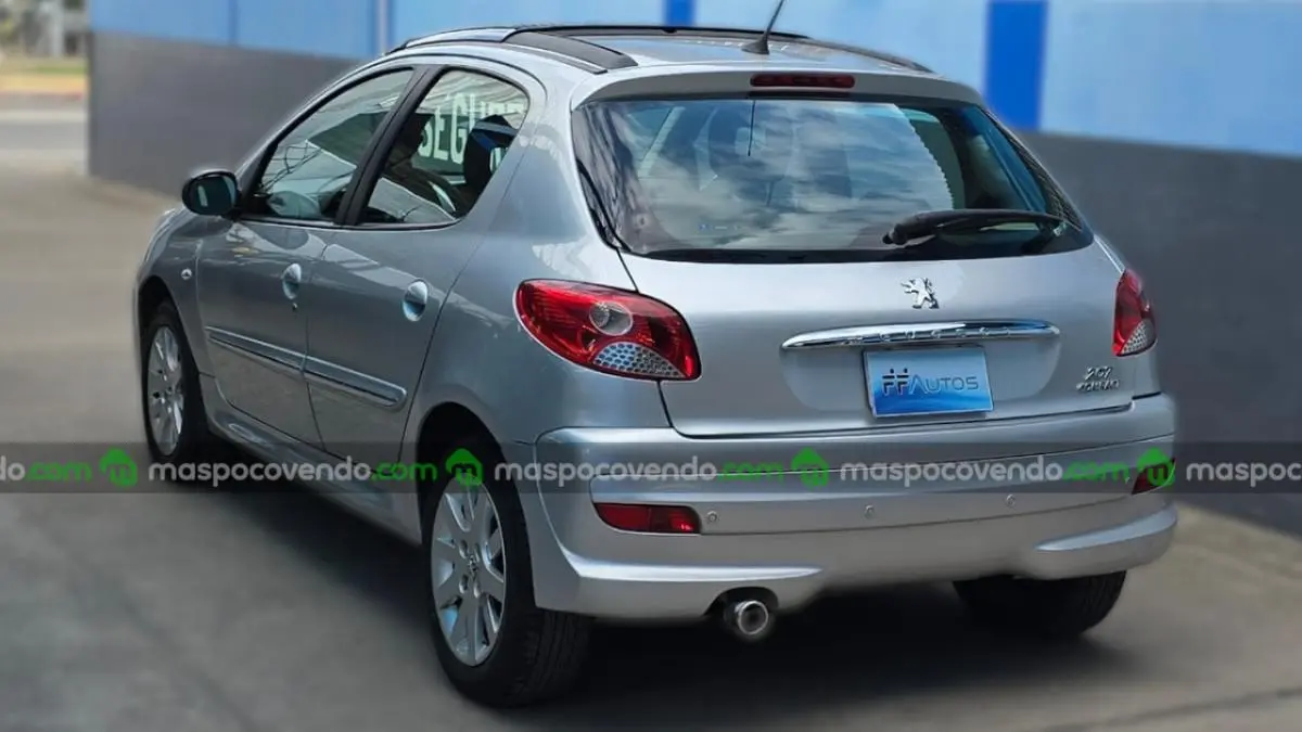 Peugeot 207 Compact 1.6 5P Xt Feline Tip 2013  2013 - foto 4