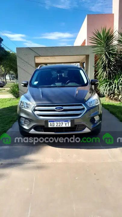 Ford Kuga Vendo Impecable! - foto 2