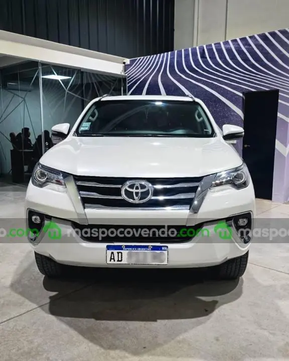 Toyota Hilux Sw4 Tdi Srx At L16 2019  2019 - foto 2