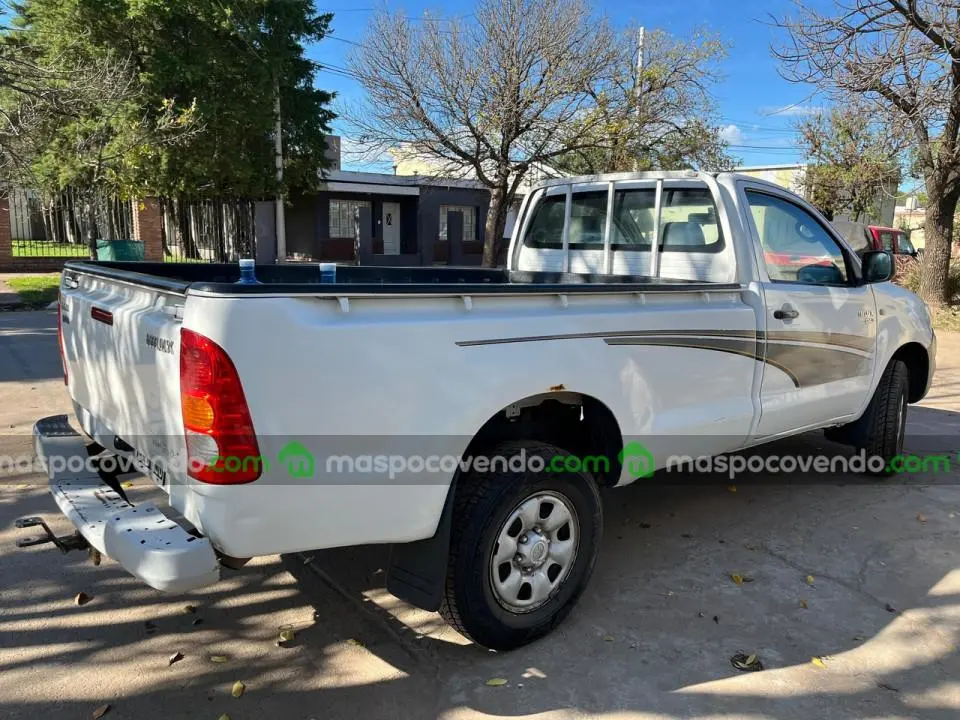 Toyota Hilux Cabina Simple 4X2  0 - foto 5