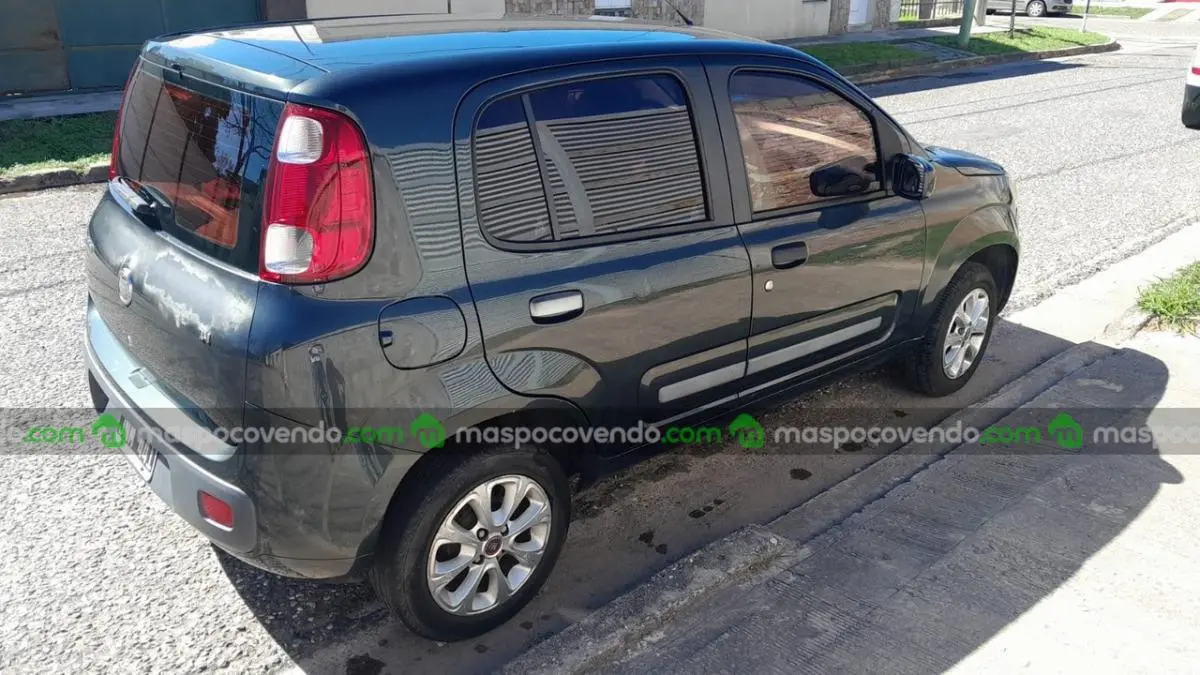 Fiat Uno 1.4 5P Attractive 2011  2011 - foto 2
