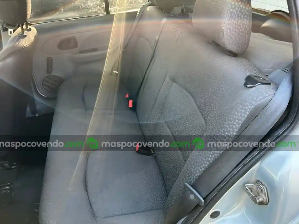 Renault Clio - foto 4