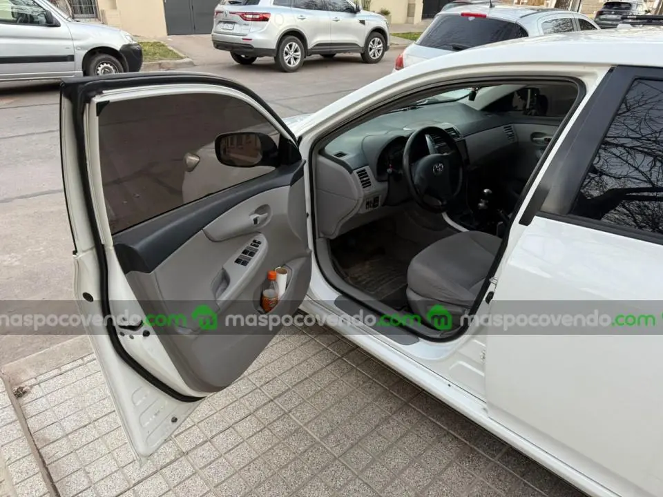 Toyota Corolla 1.8 Xli C/Gnc 2014!!!  2014 - foto 5