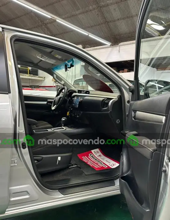 Toyota Hilux C/Doble 2.8 Tdi Automatica Sr 4X4 0Km My2025 Blanco Orio Hnos  0 - foto 5