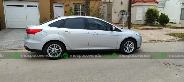 Ford Focus 2018 impecable  RECIBO MENOR DE MI INTERÉS 2018 - foto 1