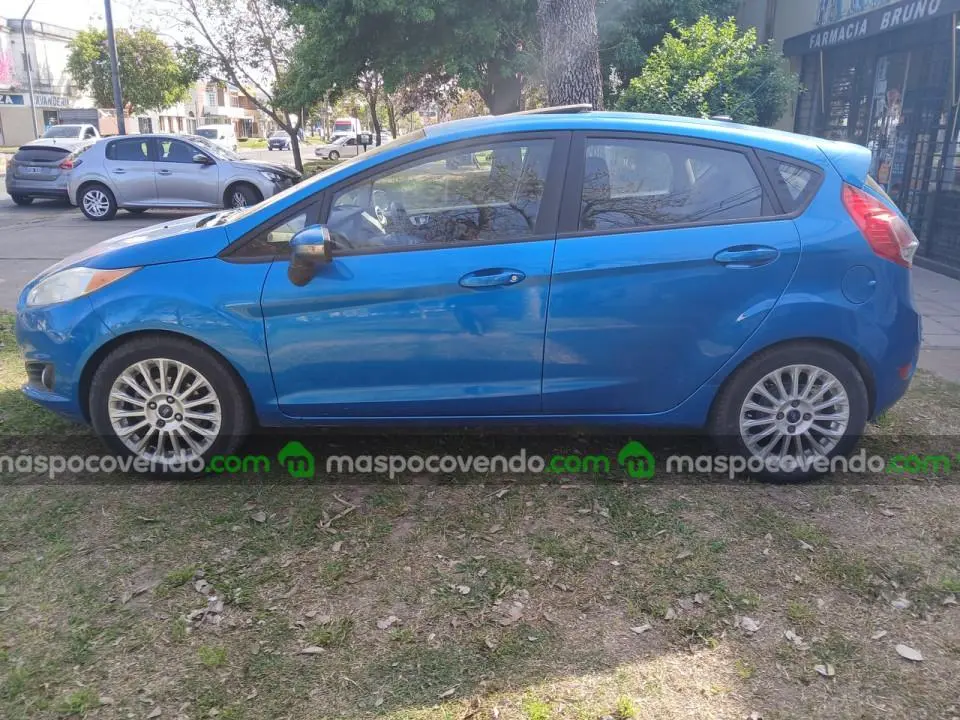 Ford Fiesta Se Plus 2014  2014 - foto 4