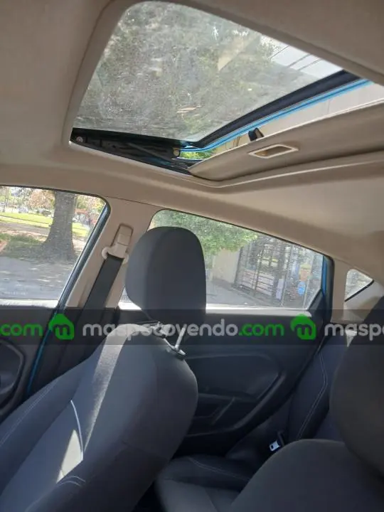 Ford Fiesta Se Plus 2014  2014 - foto 5