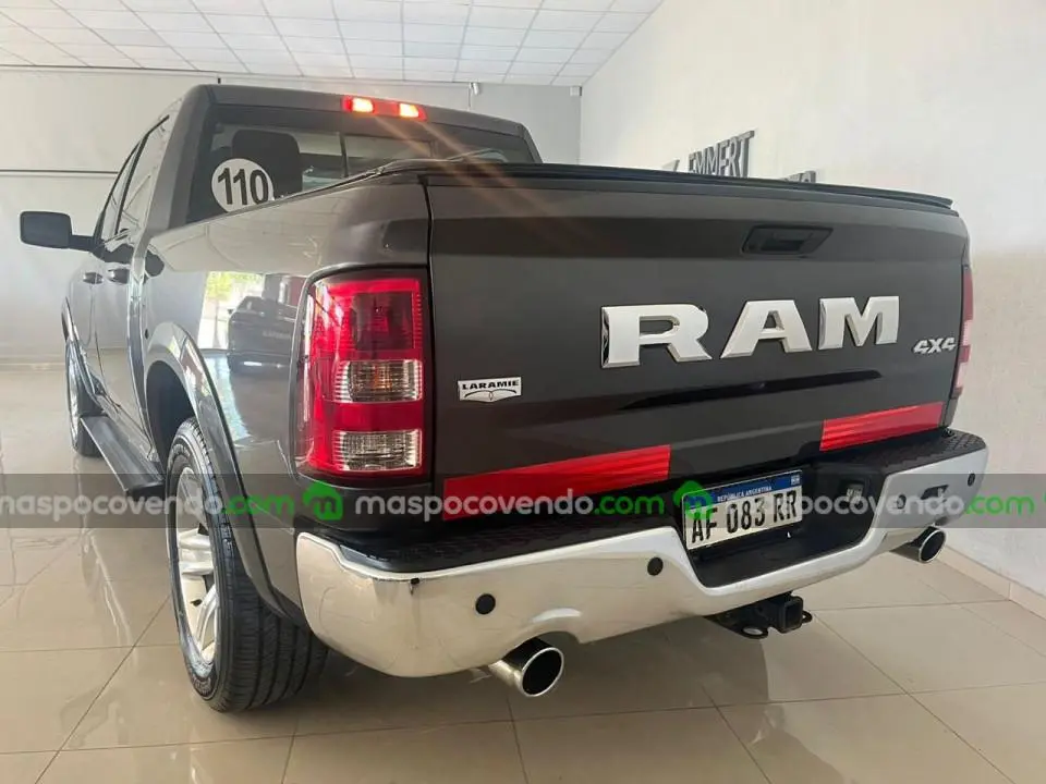 Dodge Ram 1500 Laramier Año 2021  2021 - foto 3