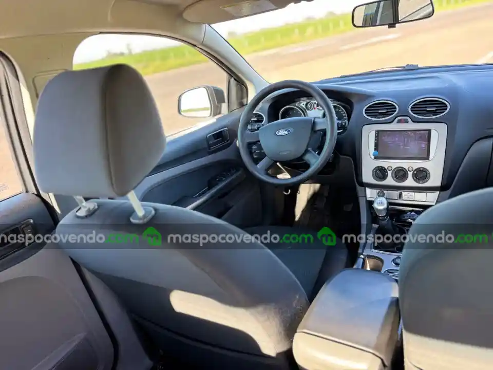 Ford Focus - foto 5
