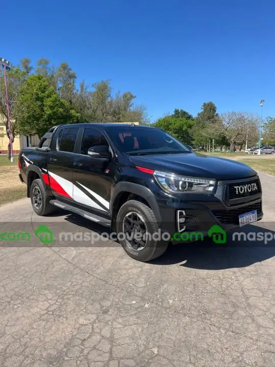 Toyota HILUX GR 0 - foto 1