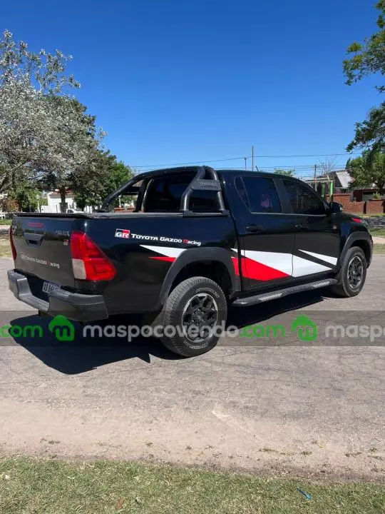 Toyota Hilux Gr  0 - foto 4