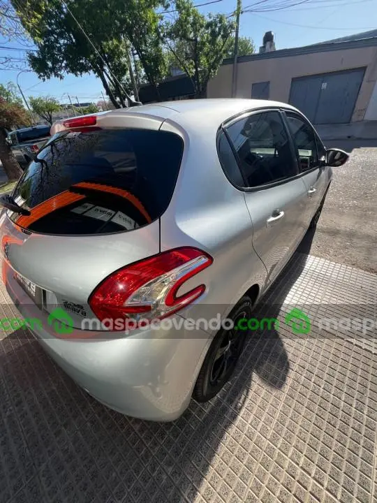Peugeot 208 Allure Nav  0 - foto 3