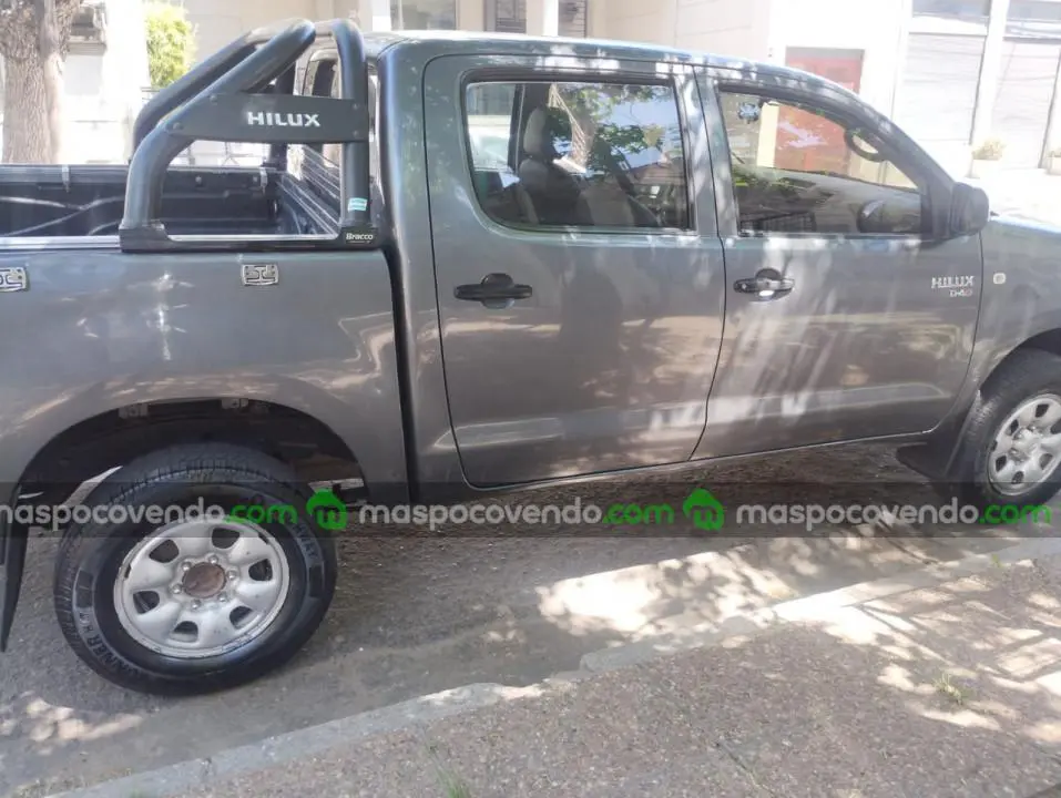 Toyota Hilux 4X4 D/C 2.5 Dx Pack  0 - foto 4