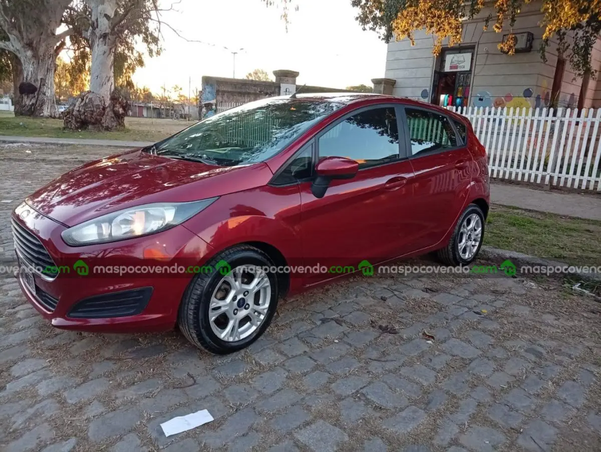 Ford Fiesta Se Plus 2015  2015 - foto 2