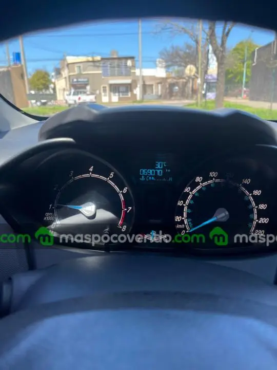 Ford Fiesta Kinetic S Plus 75Mil Km  0 - foto 4