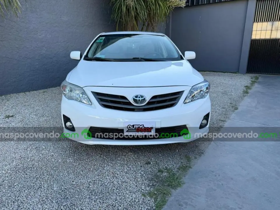 Toyota Corolla 1.8 Xei L08 2011  2011 - foto 2