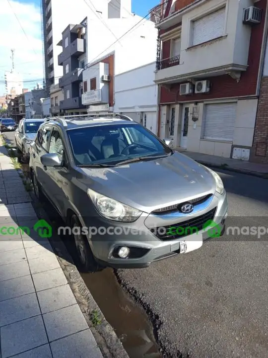 Hyundai Tucson 2.0 4X2 Gl L/10 Caja Manual  0 - foto 1