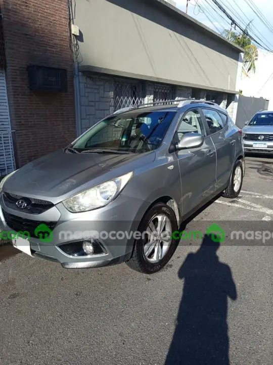 Hyundai Tucson 2.0 4X2 Gl L/10 Caja Manual  0 - foto 2