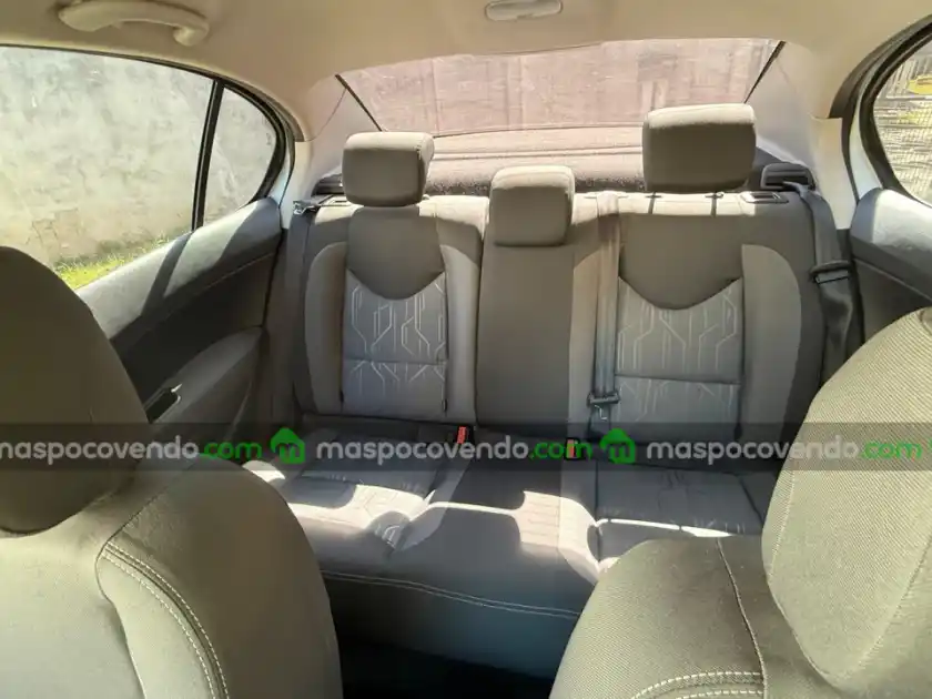 Peugeot 408 - foto 4